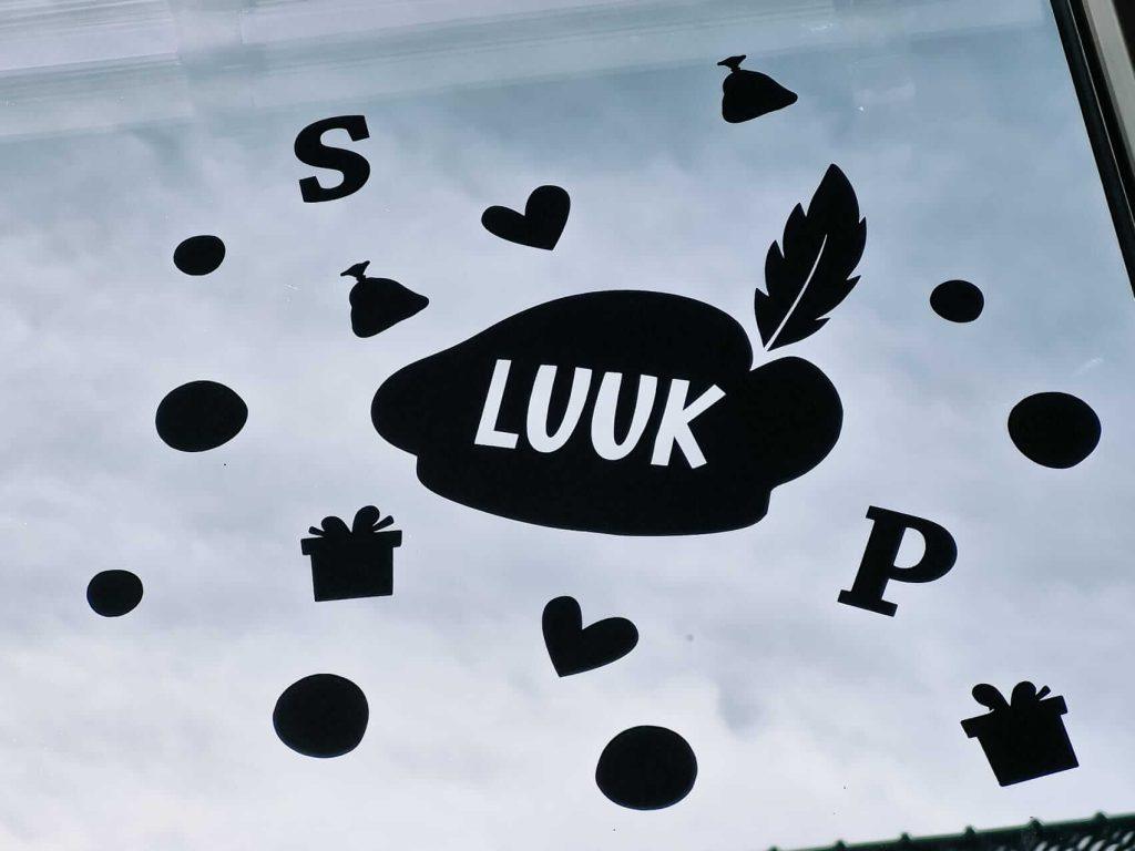 raamsticker-sinterklaas-met-naam